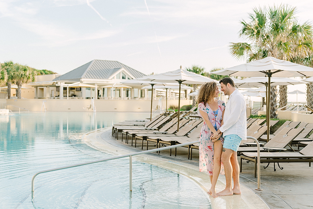 romantic anniversary photos by the pool