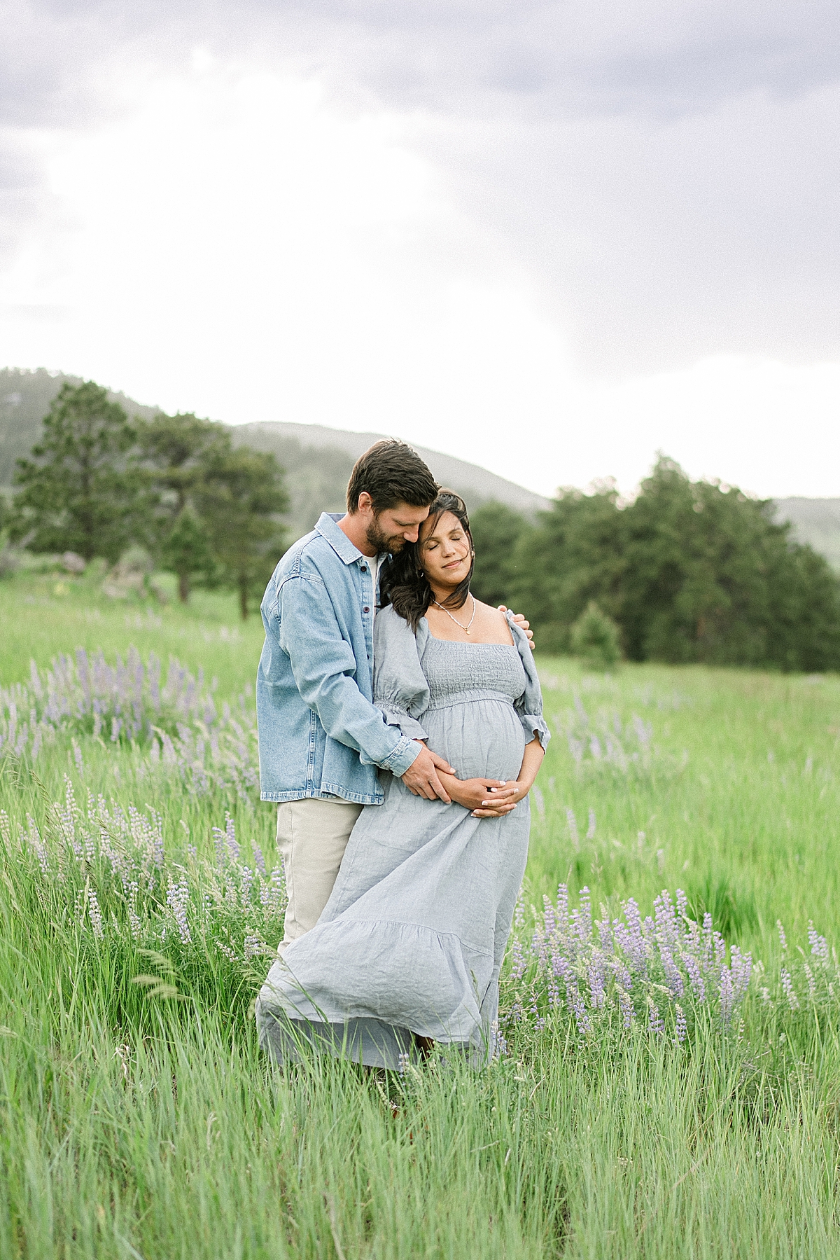 Boulder Maternity Photographer on Film in Summer wildflowers