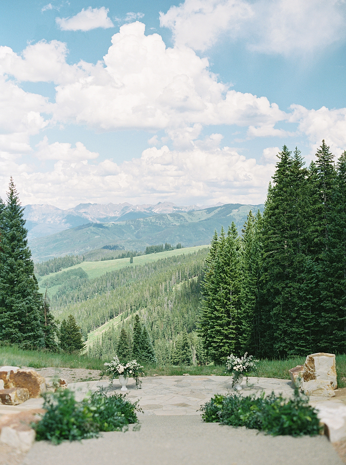 Beaver Creek Wedding Deck and Saddleridge Summer Wedding