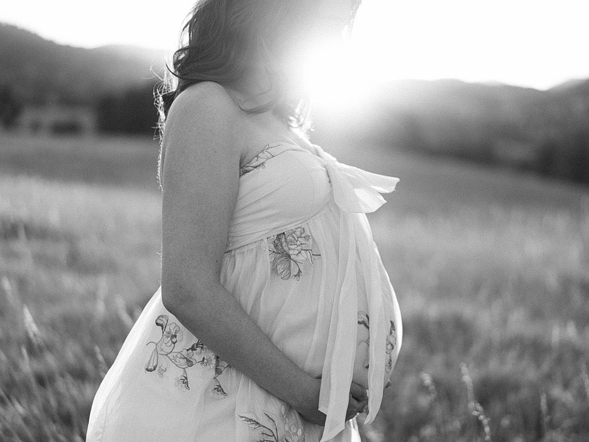 black and white image of a Colorado maternity session near Denver
